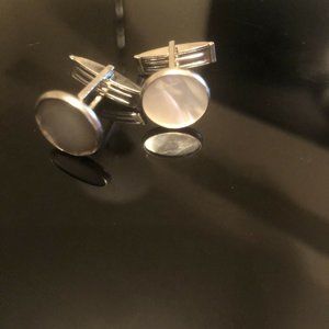 Mother of Pearl Vintage cufflinks Silver Tone - A